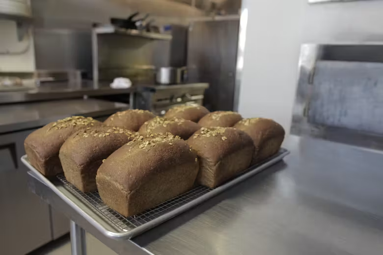 Oatmeal Molasses Loaf